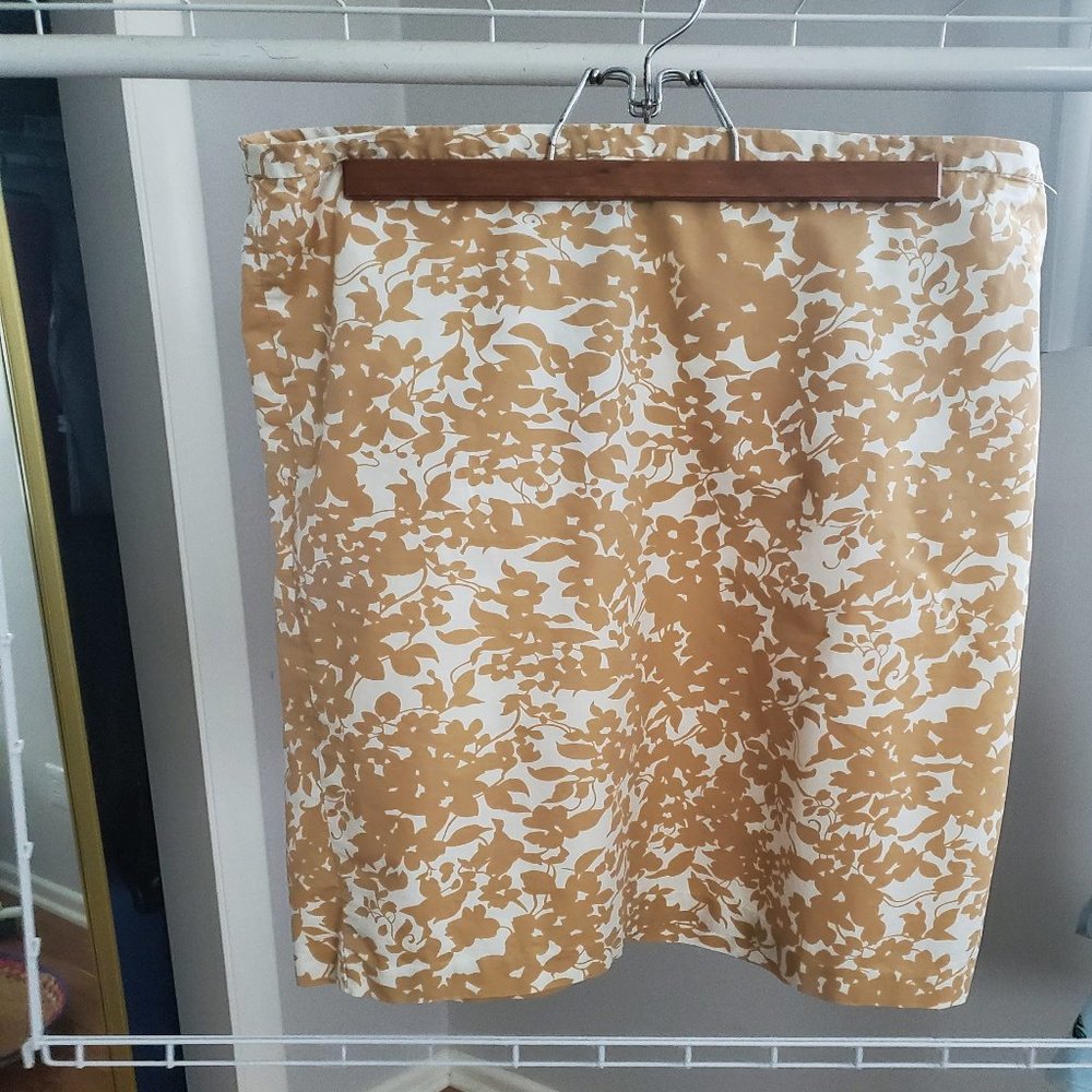 Old Navy Floral Print Skirt